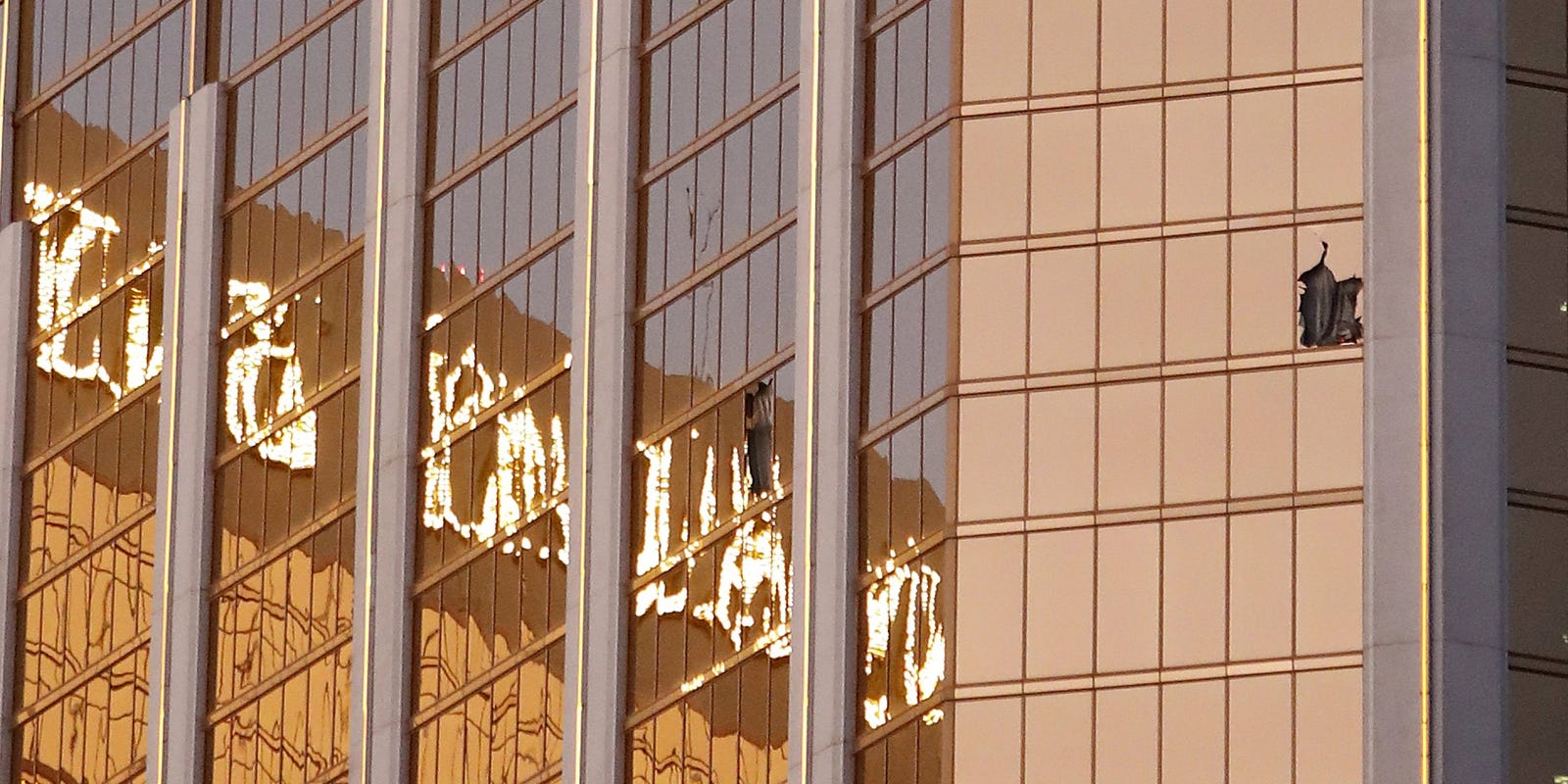 Las Vegas Shooting At Least 59 Dead Gunman Was Crazed