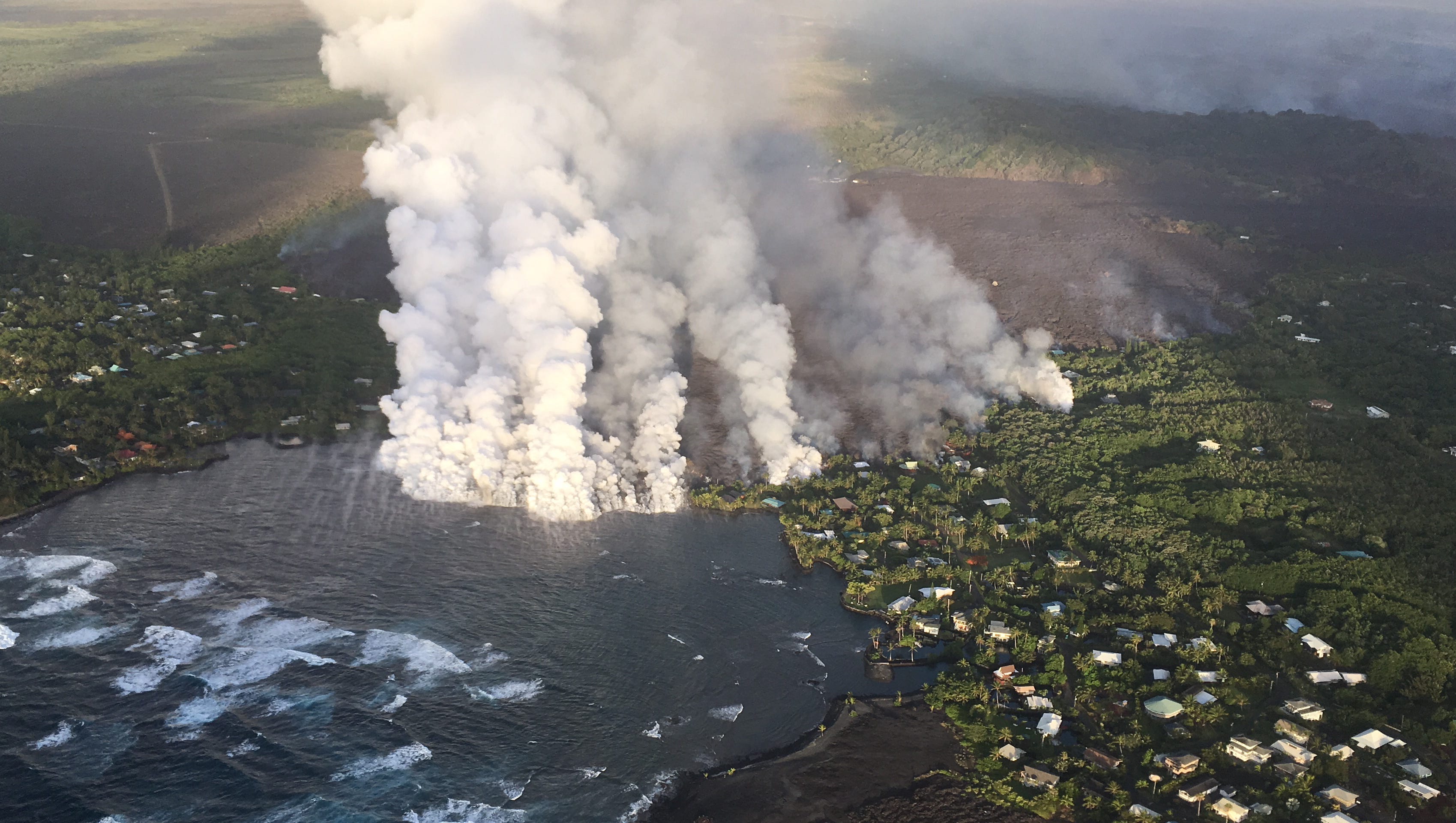 Hawaii Volcano Hundreds More Homes Destroyed Including The Mayor S