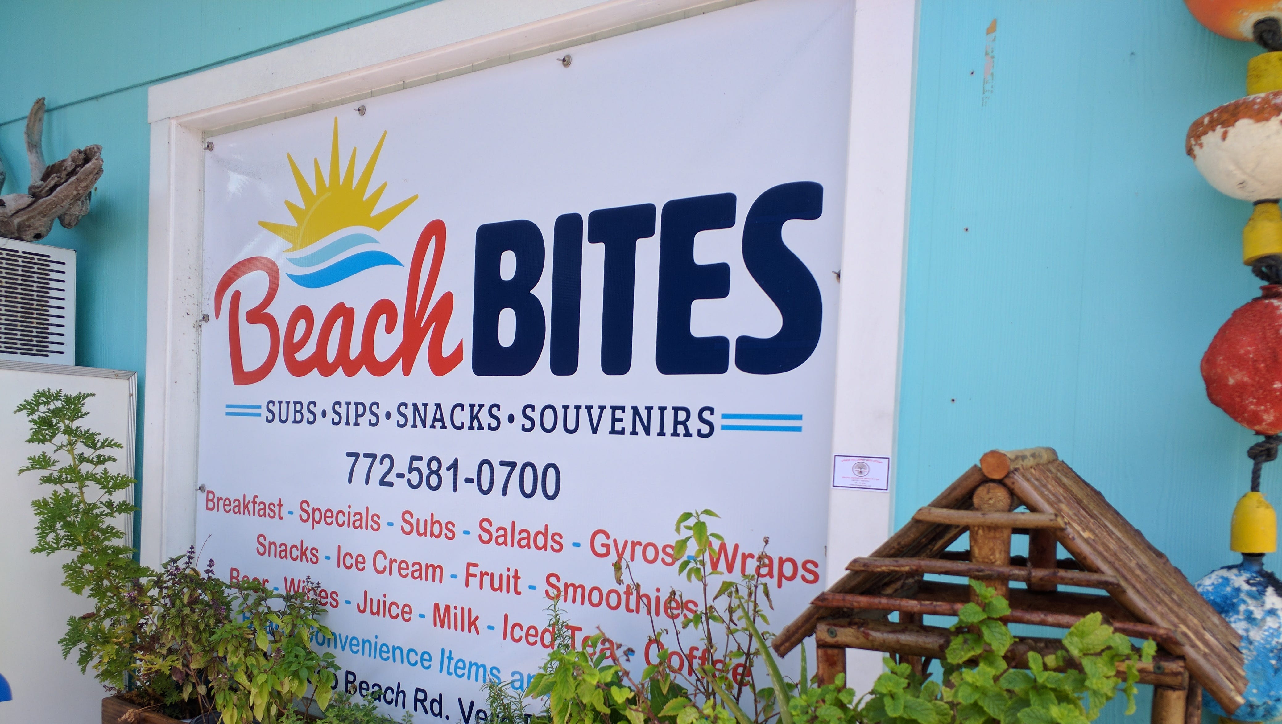 At Beach Bites In Vero Beach The Beach Is Your Dining Room
