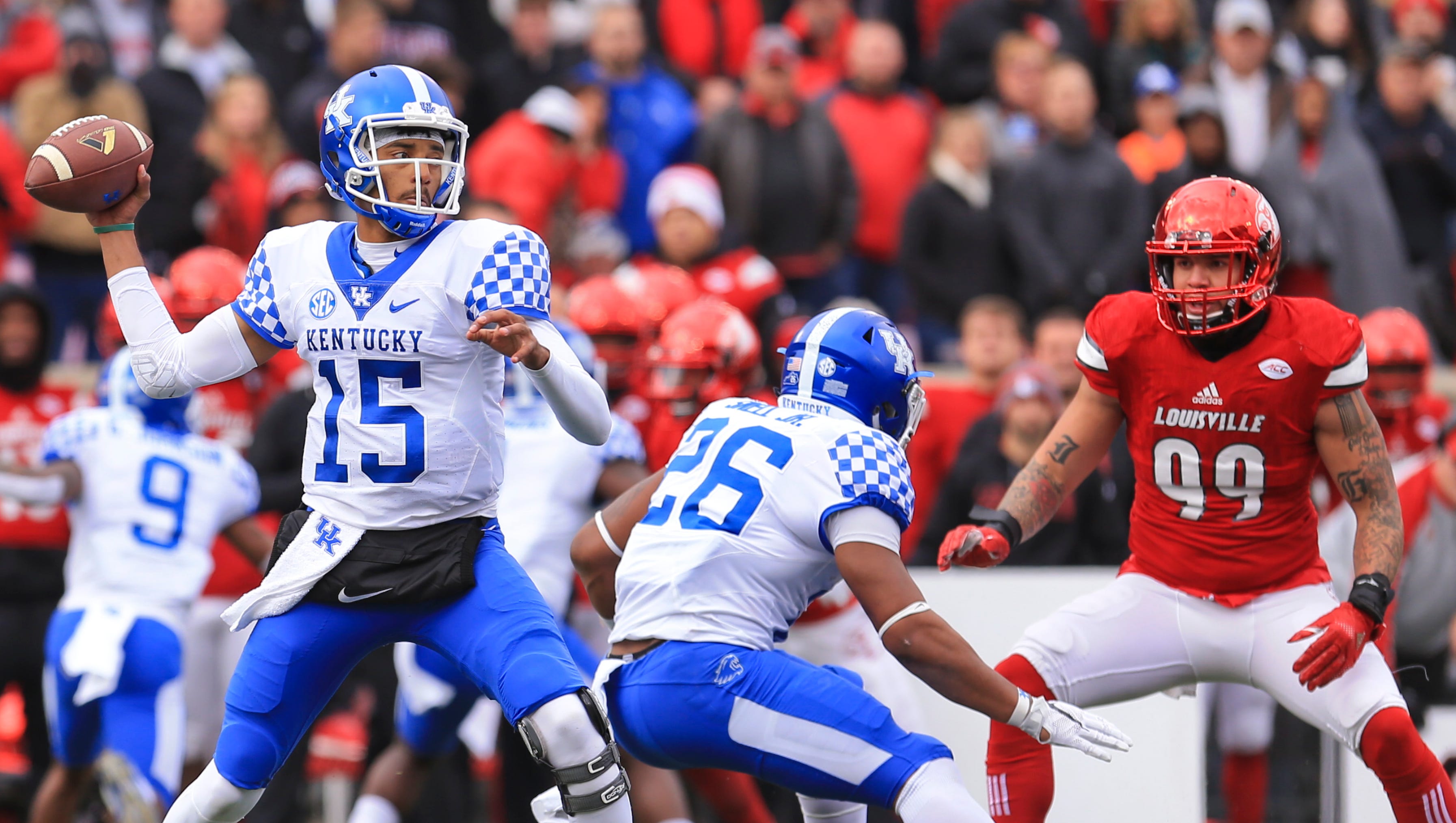 Kentucky Louisville Football Game What S A Stake For Uk