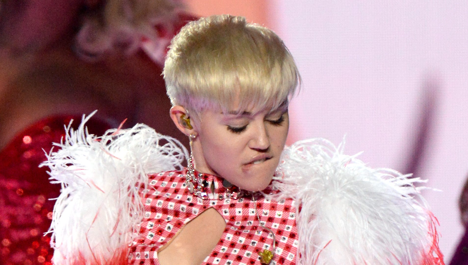 Miley Cyrus 'miserable' after dog dies