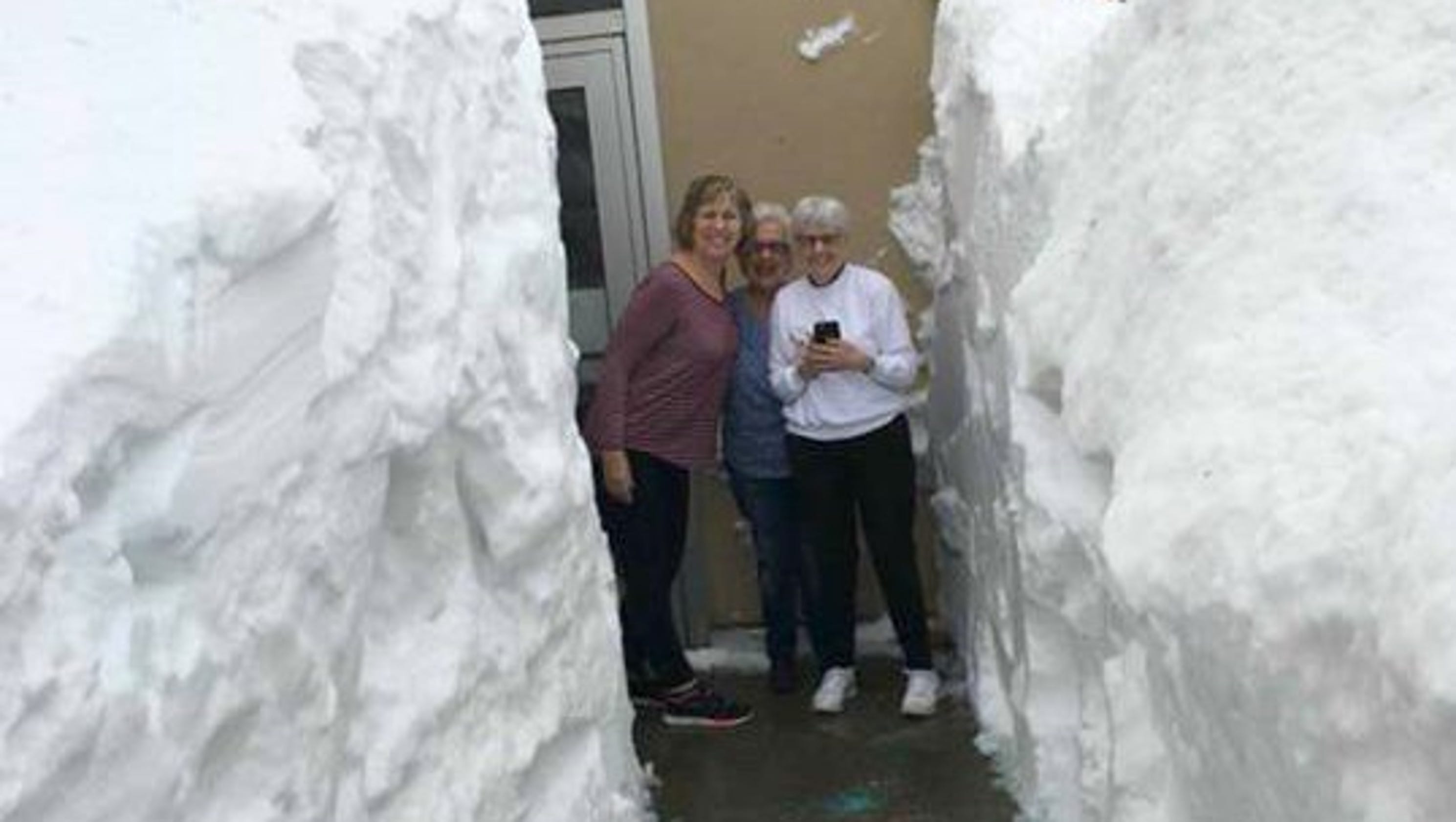 U.P. snowfall photo goes viral 'It's amazing'