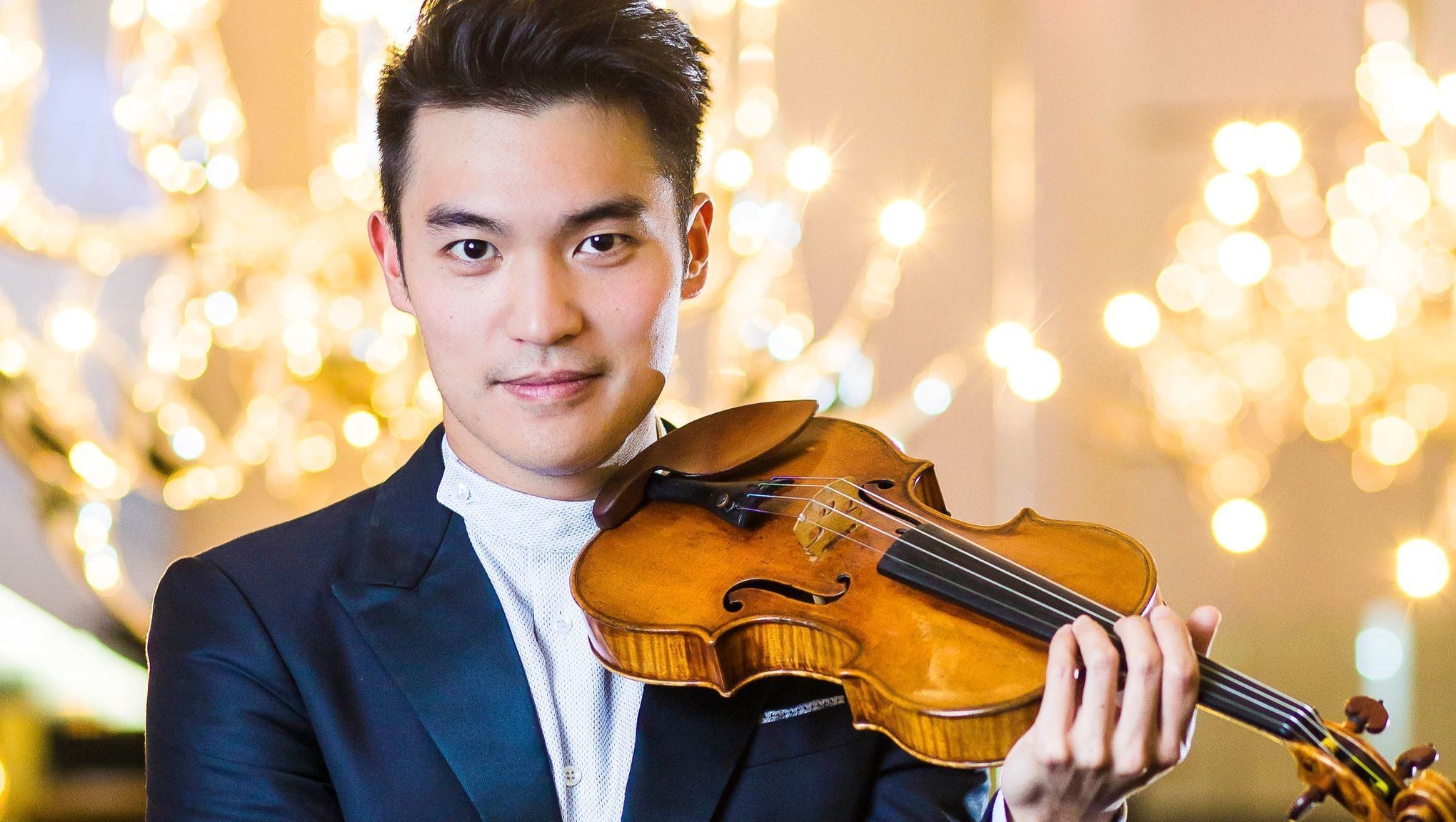 Ray Chen breaks violin string during performance of 'Violin Concerto'