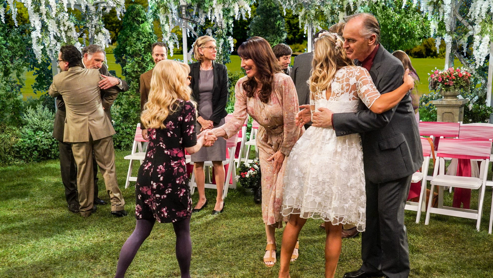 Guest List Dazzles At Big Bang Theory Wedding But that doesn't mean penny and leonard's las vegas wedding ceremony wasn't filled with love… even if their friends completely missed it being televised because they were too distracted by amy and. big bang theory wedding
