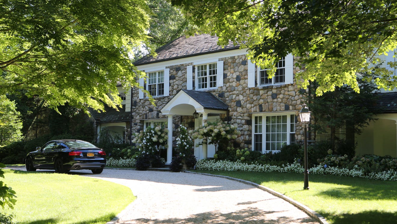 scarsdale-mansion-battles-property-owners-fight-tax-levies