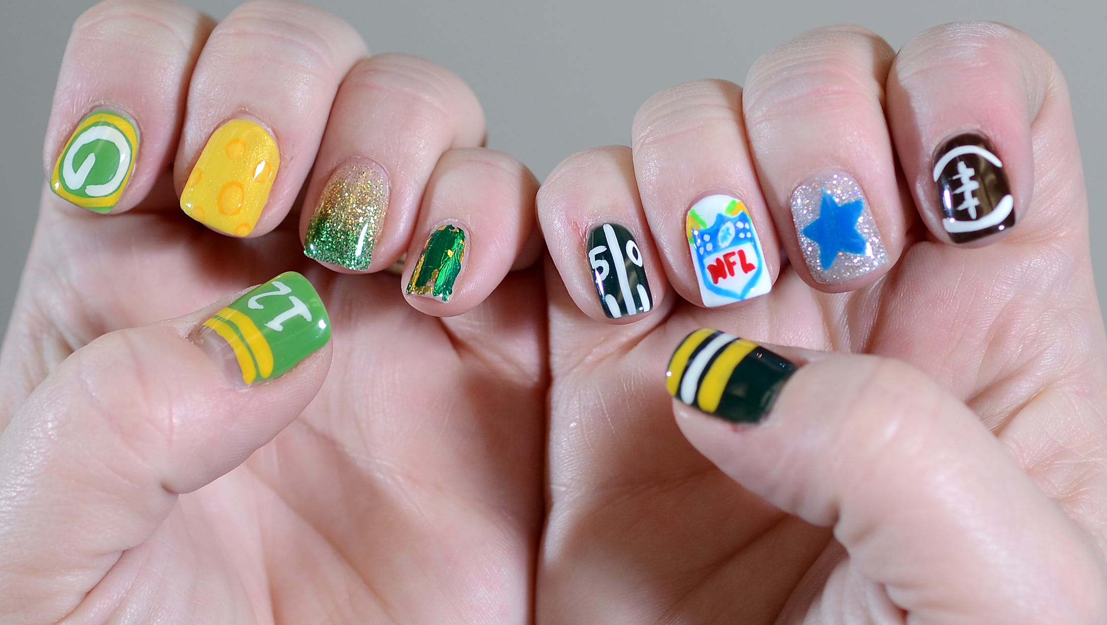 Fans Wear Packers Pride On Their Nails