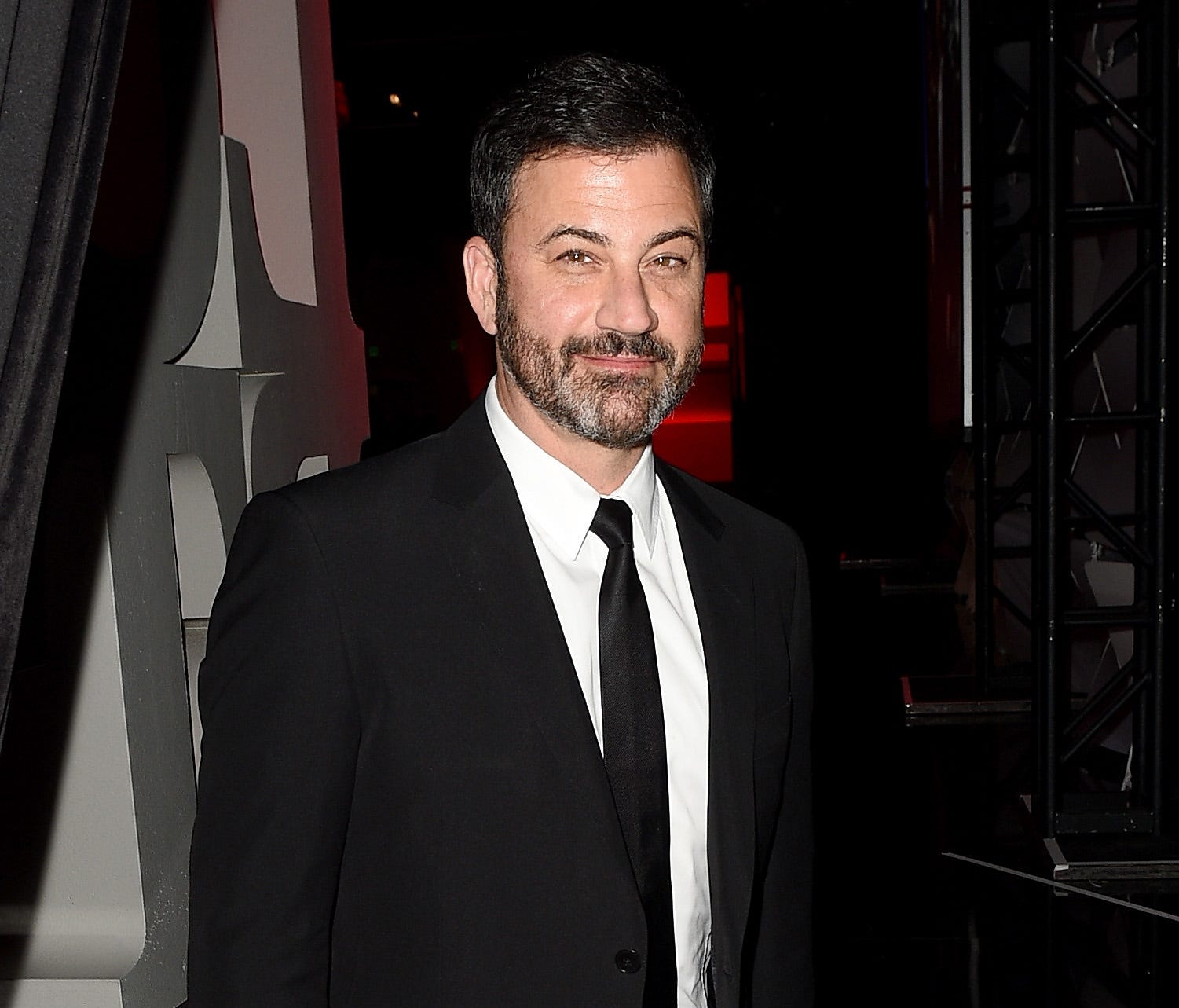 Jimmy Kimmel broke down in tears discussing the Las Vegas shooting on Monday.