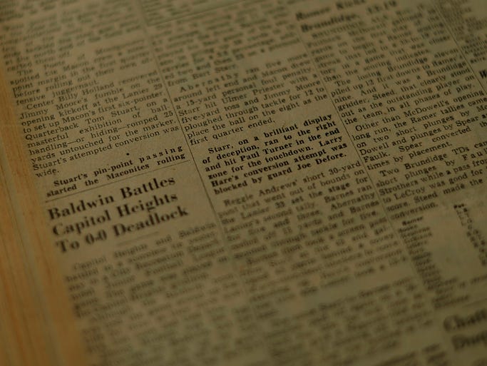 Newspaper clippings of Bart Starr from the Montgomery Advertiser.