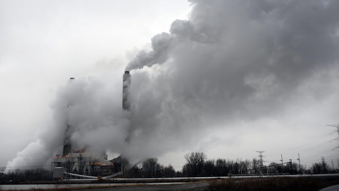 The Indianapolis Power and Light Harding Street plant in 2009. Gov. Mike Pence says Indiana won't comply with stricter rules on greenhouse gas emissions, even if legal challenges fail.