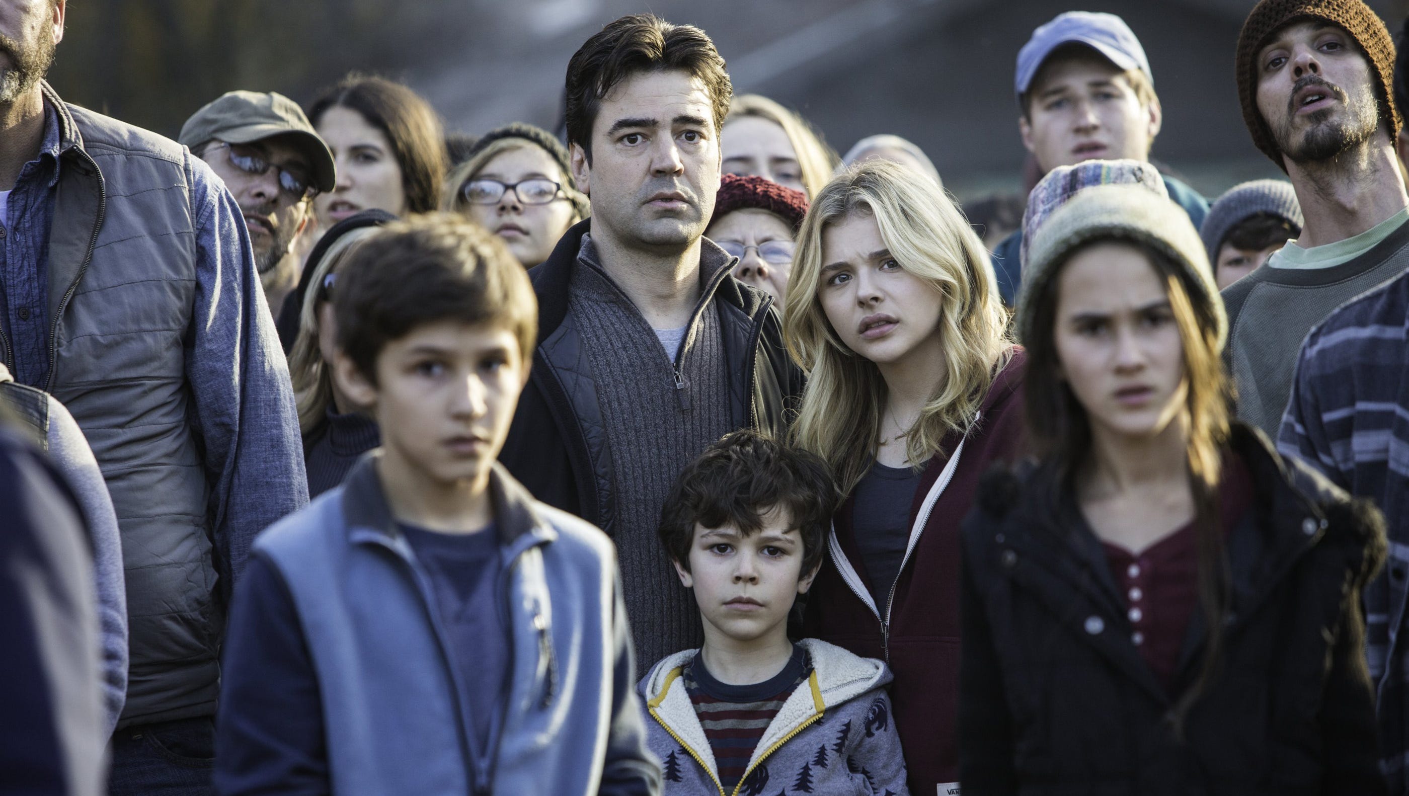 Humanity Faces A Test In Apocalyptic 5th Wave