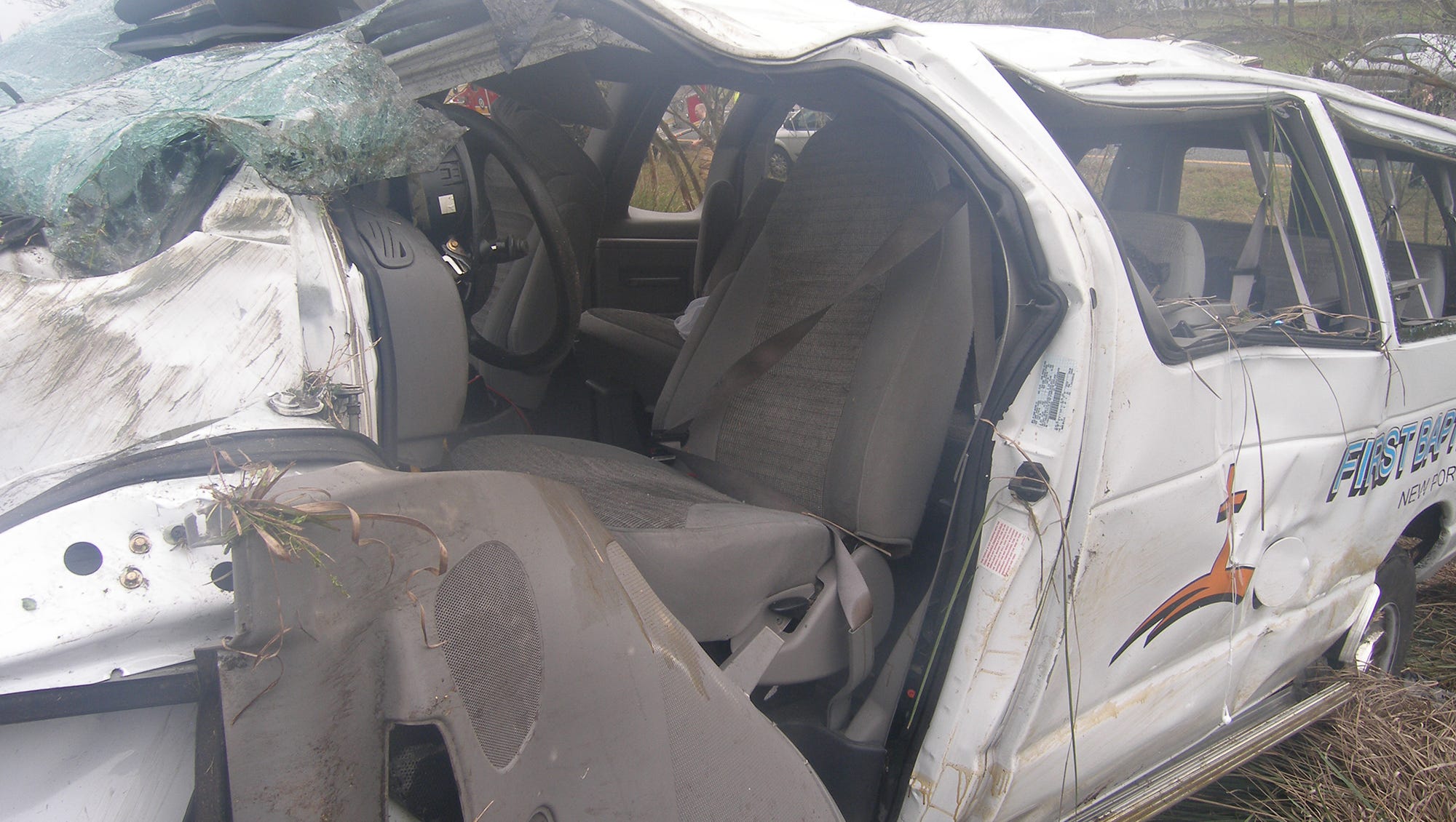 Danger from old 15passenger vans echoes Carrollton bus crash