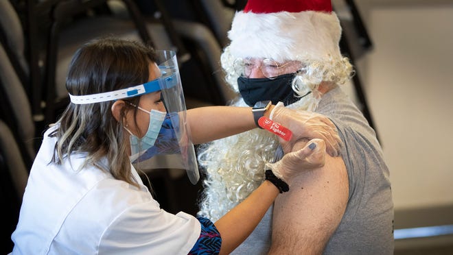 Covid Vaccine Appointments Cvs Walgreens Pharmacies Start Process
