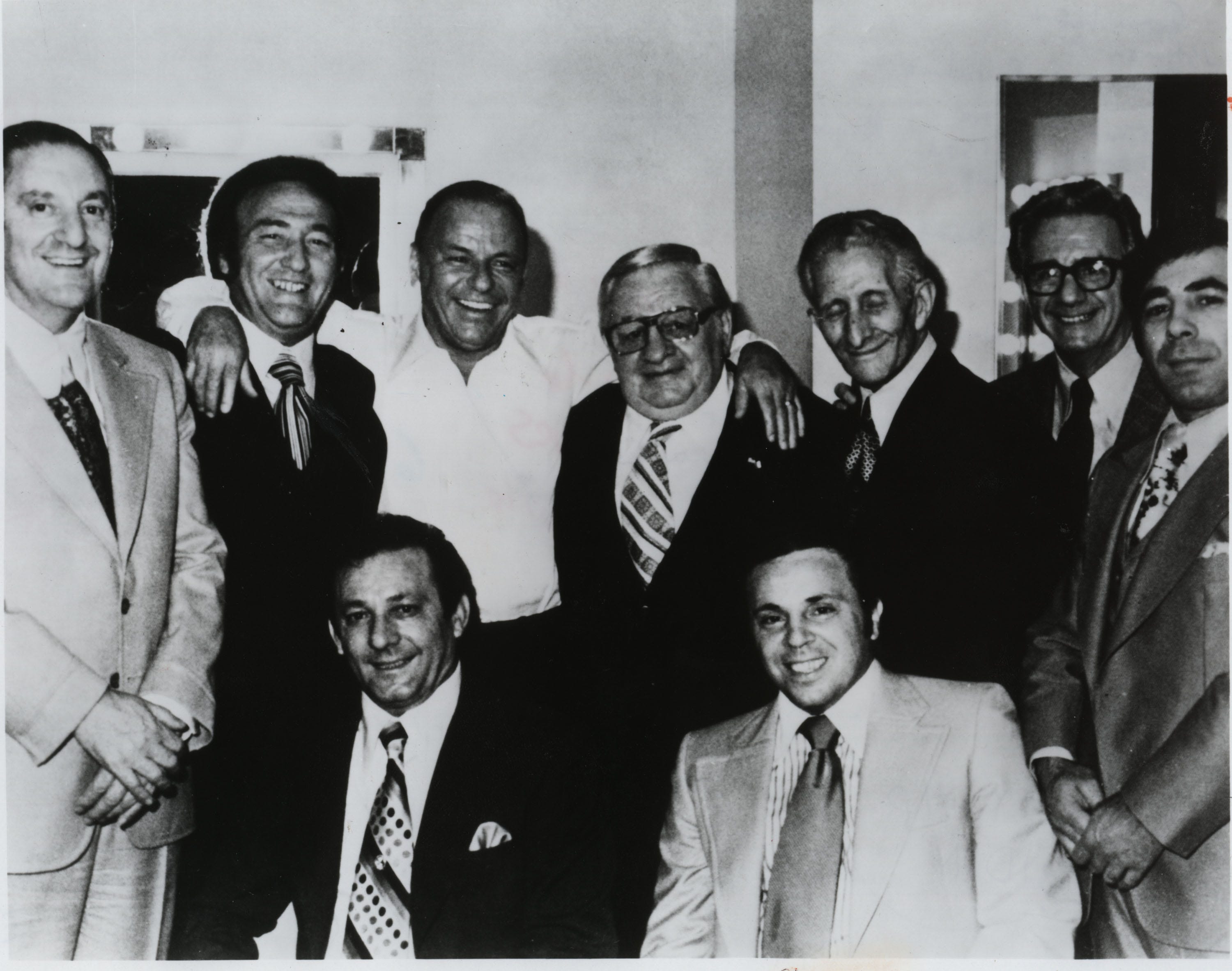 Frank Sinatra and the Mob. ⋆ Historian Alan Royle