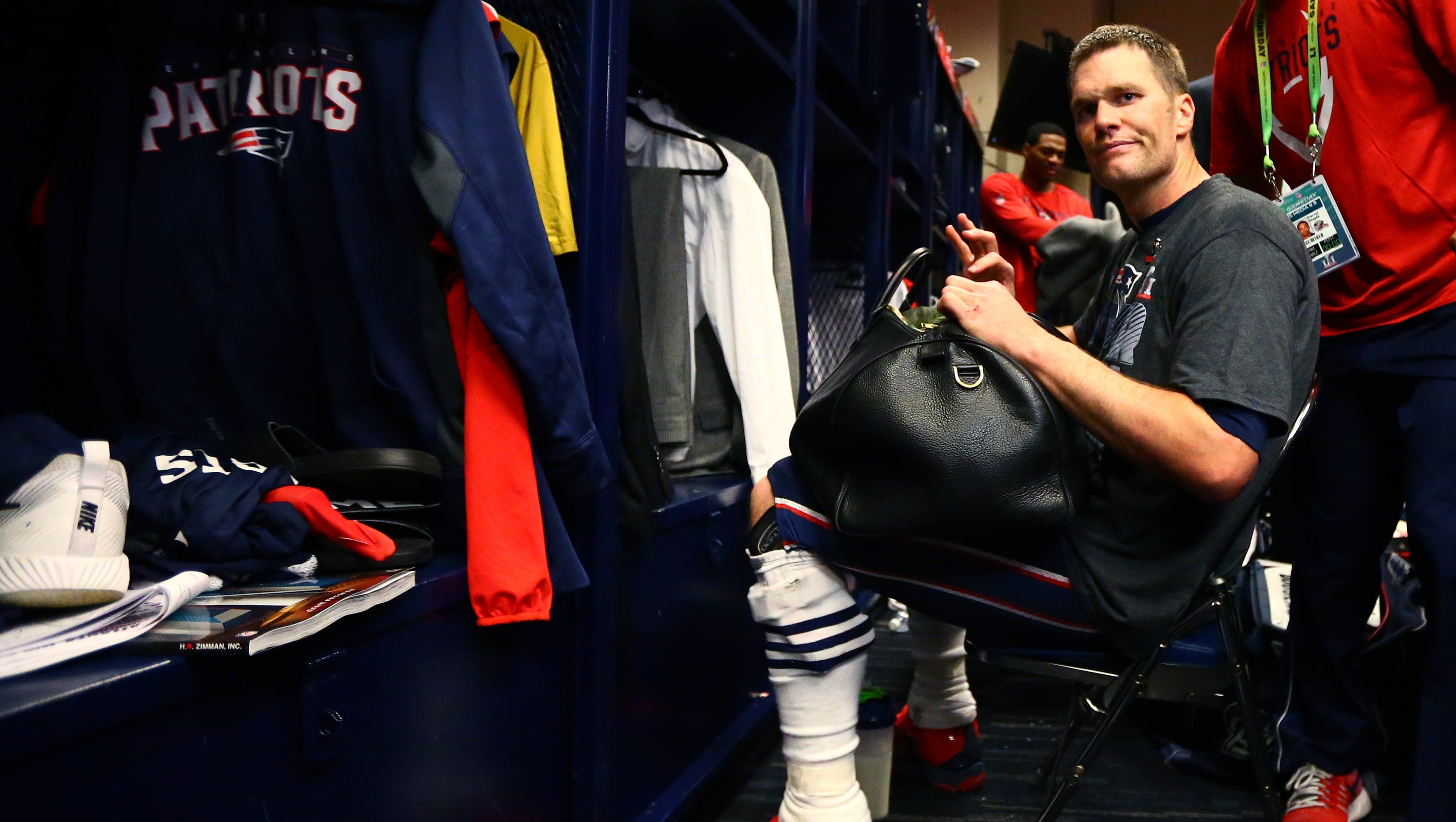 Reunited Patriots' Tom Brady gets his stolen Super Bowl jerseys back