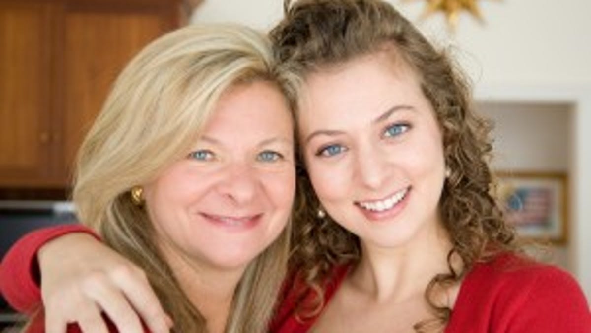 Lisa Scottoline Francesca Serritella To Visit Camp Hill Barnes