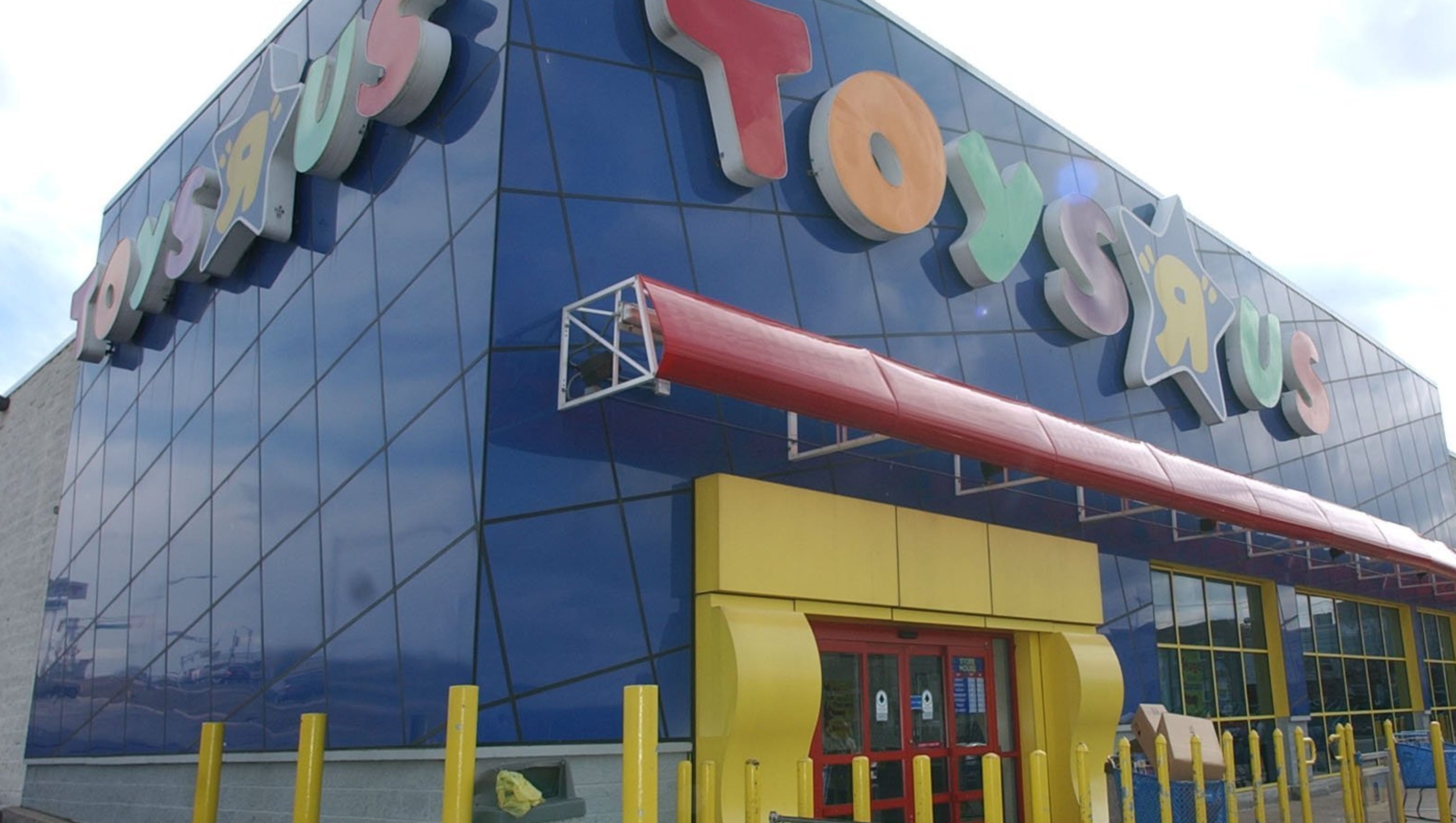 6 Toys R Us in Michigan to close as part of bankruptcy