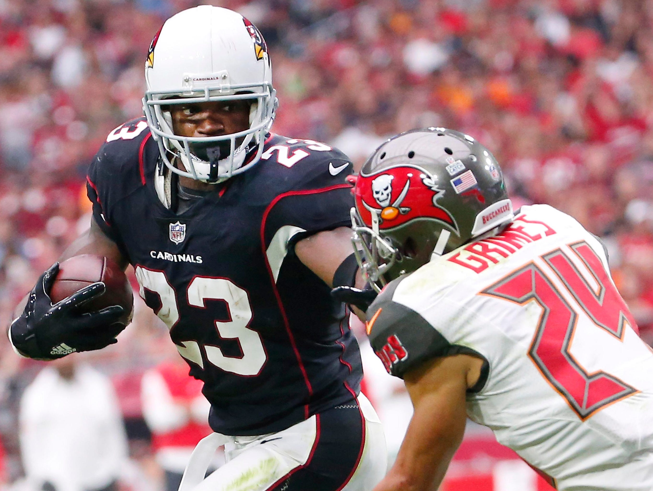 Adrian Peterson rushed for 134 yards and 2 TDs in a 38-33 Cardinals win over the Buccaneers.