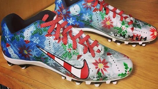 These are the cleats Lance Moore wore against the Saints.