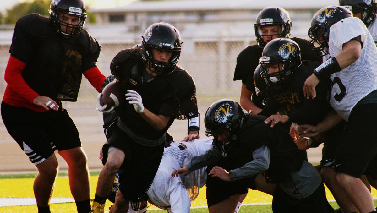 Prep Football 8 Seeded Alamogordo Hosts 9 Seeded Del Norte