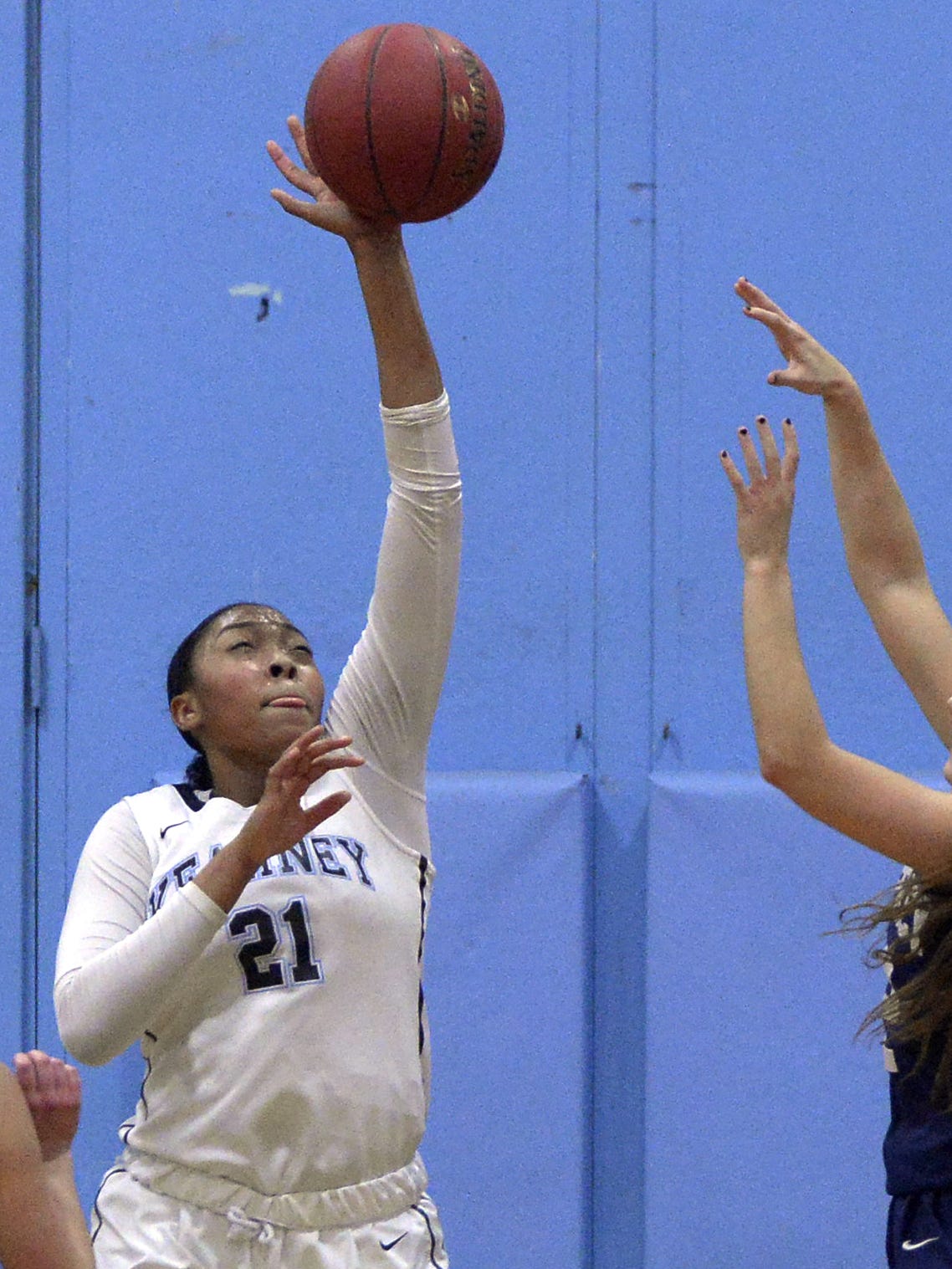 5 Things To Watch In Girls Basketball Regionals Against Secition Vi