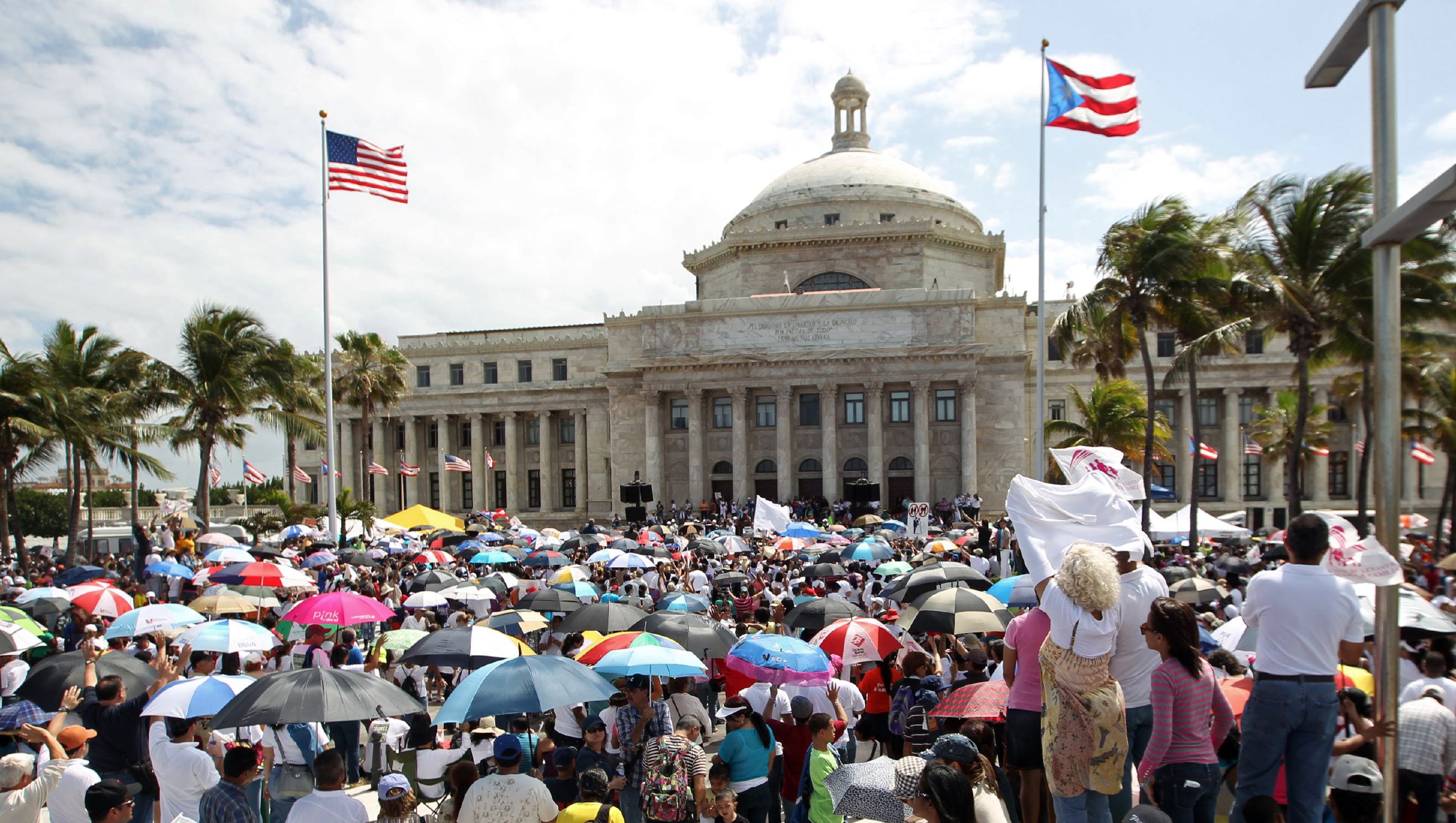 Puerto Rico judge upholds gay marriage ban