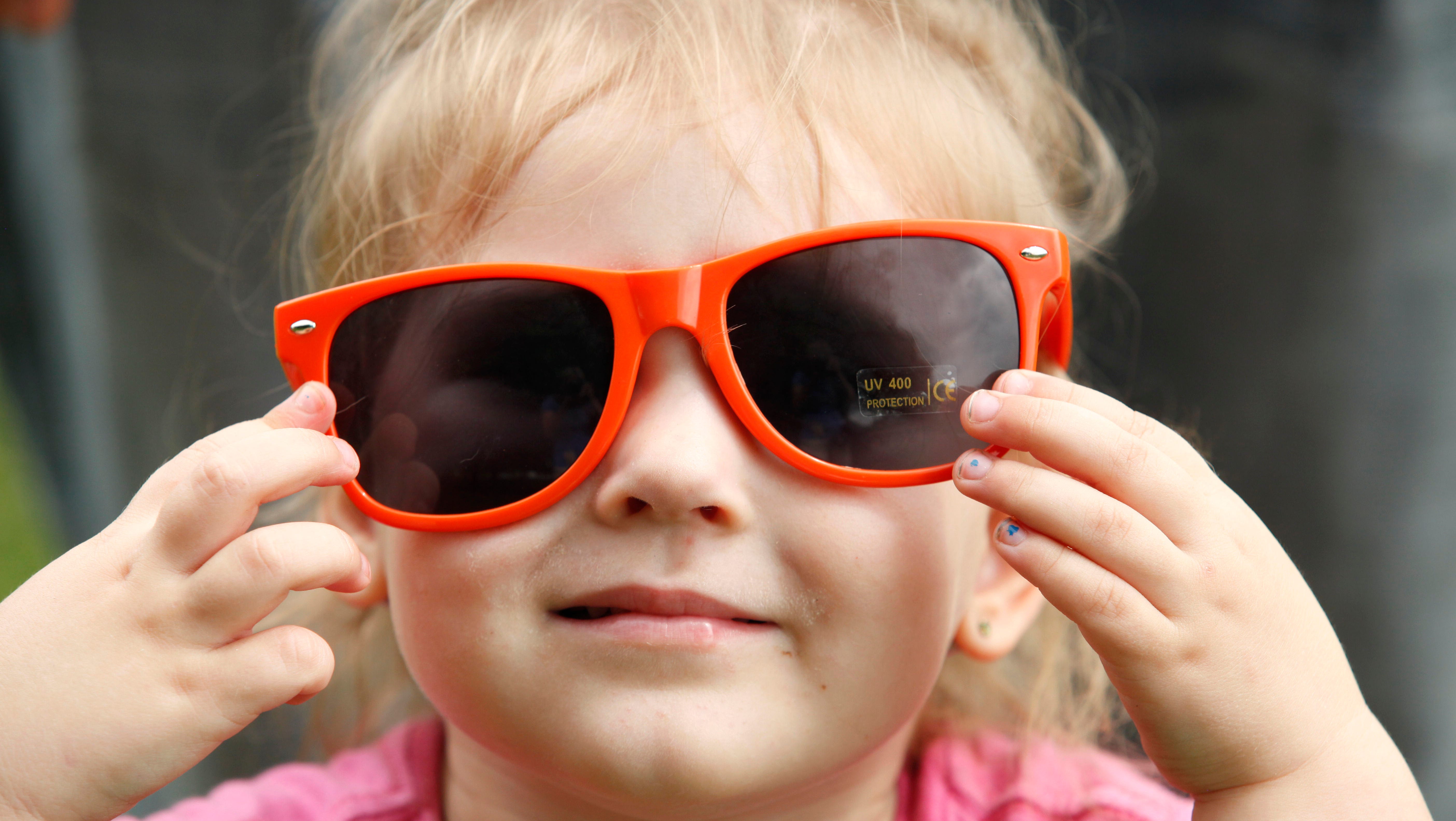 Ask the experts Do my children need to wear sunglasses?