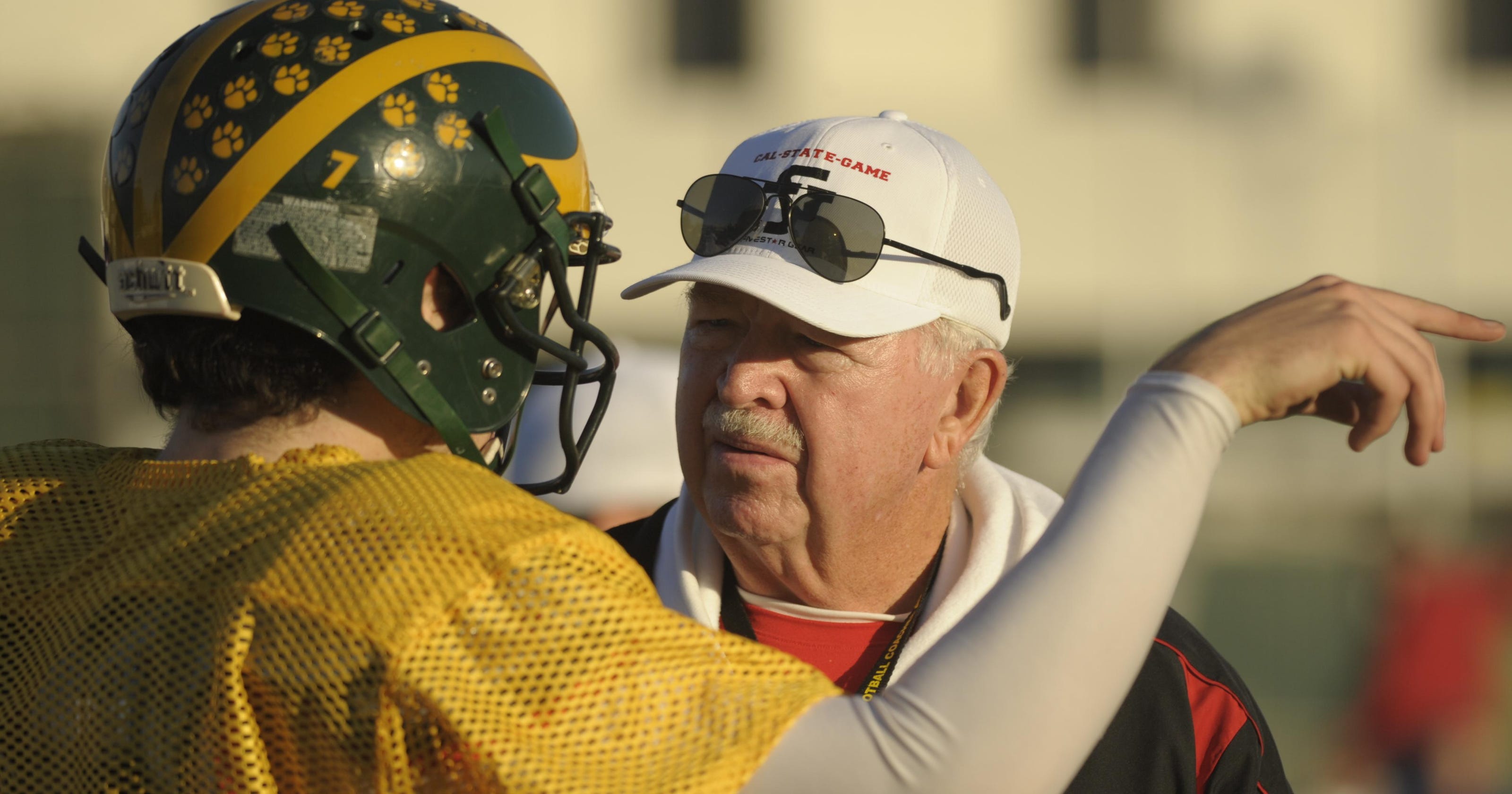 Former Redwood Cos Football Coach Roger Kelly Dies