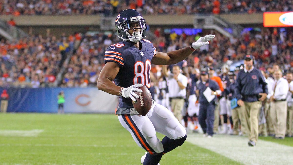 Bears Release Former Giants Star Wr And Paterson Native Victor Cruz