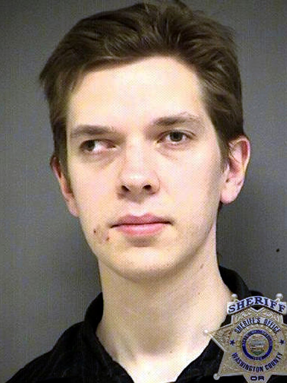 Oregon man gets 6 months for revenge porn