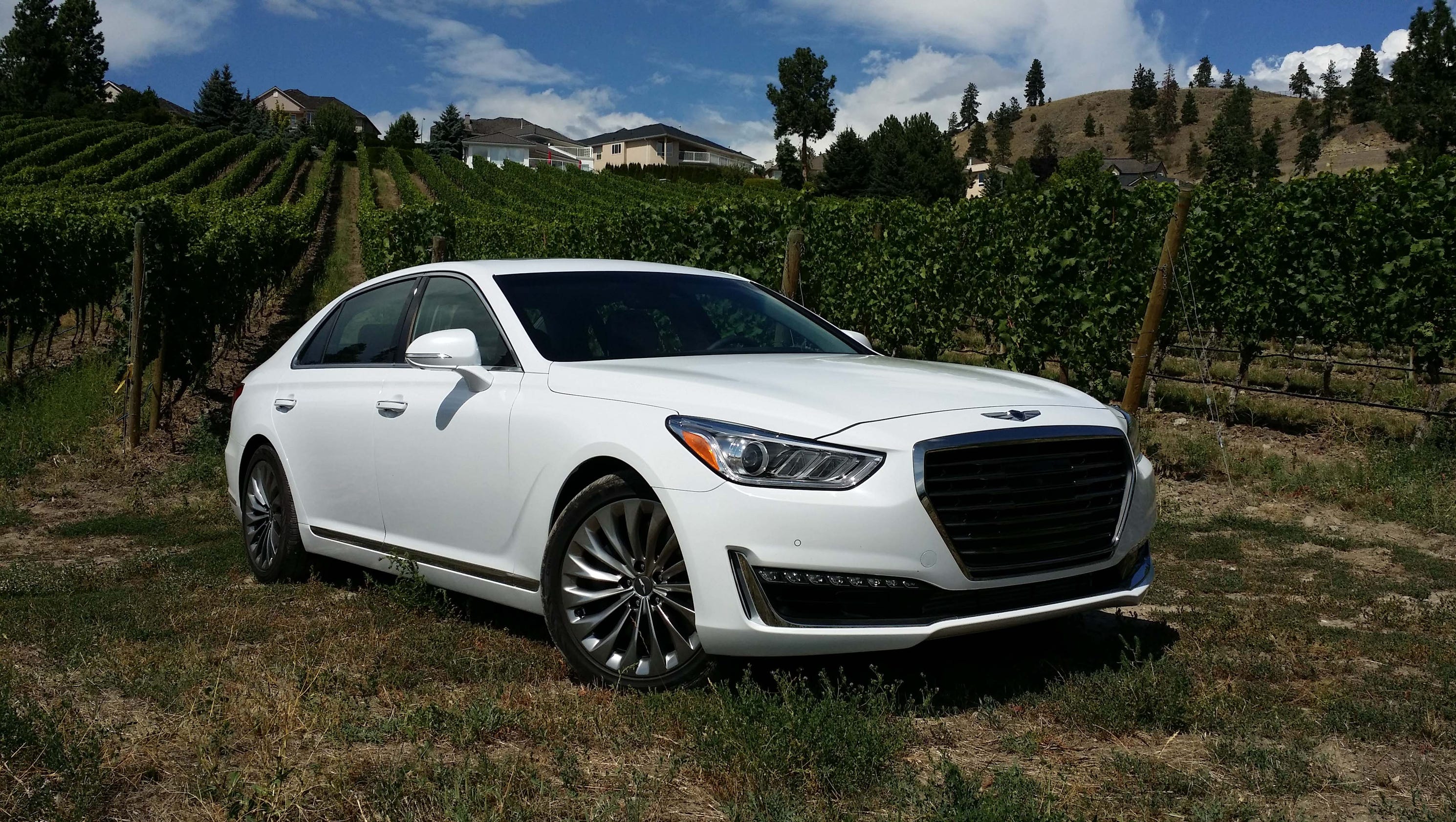 2017 Hyundai Genesis G90 with every amenity possible