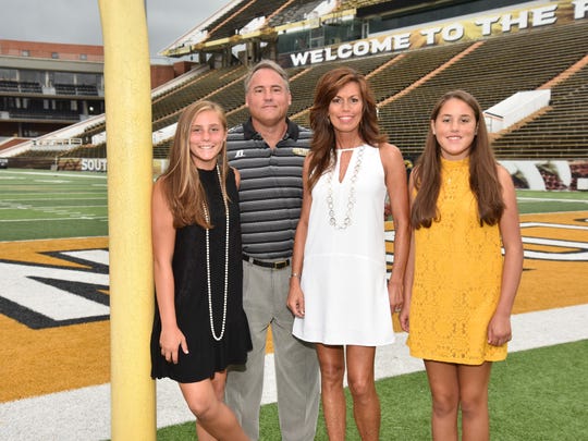 636095623311417244-Hopson-1.JPG?width=54