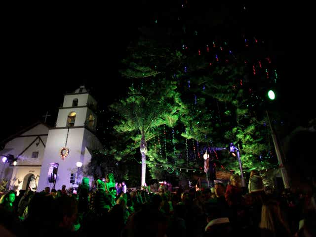 Ventura County Gets Into The Holiday Spirit