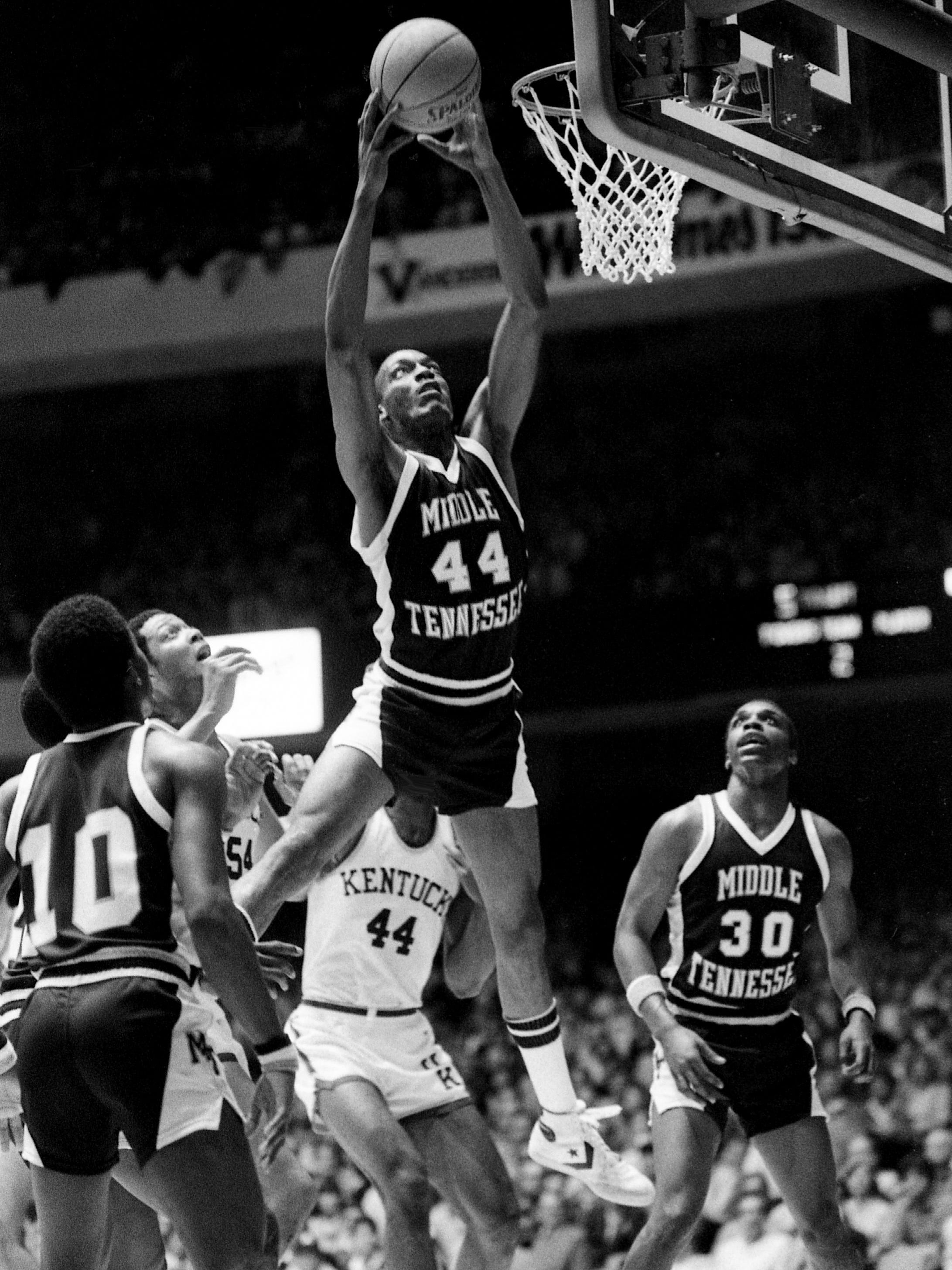 Mtsu Hopes To Repeat 1982 Ncaa Tournament Upset