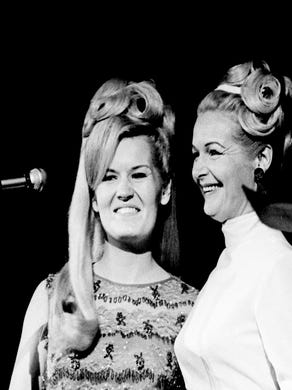 Rose Garden Singer Lynn Anderson Dies At 67