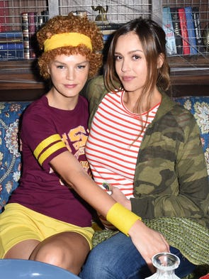 Jessica Alba and Kelly Sawyer channeled 'Juno' while