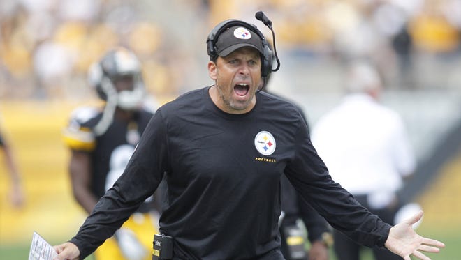 Pittsburgh Steelers offensive coordinator Todd Haley reacts on the sidelines against the Tennessee Titans during the fourth quarter at Heinz Field.
