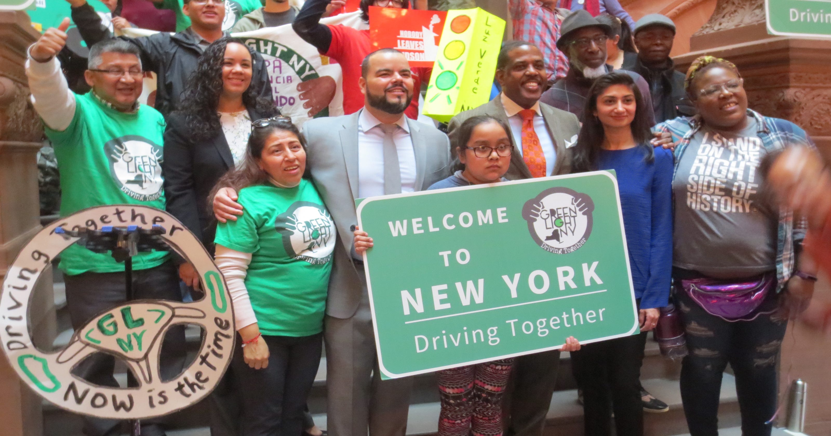 Will NY let undocumented immigrants get driver's licenses?
