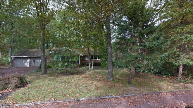 This Google Street View image shows the approximate location of 184 Mohawk Tr in Medford Lakes. The property at this address changed hands in April 2019, when Karl and Lynn Oettl bought the property from L Horner and Patricia L Jeffreu for $430,000.