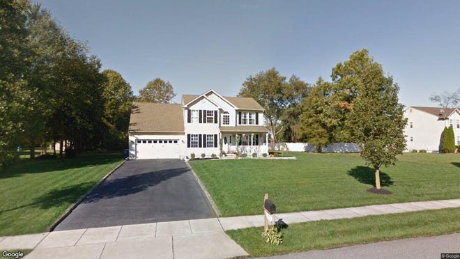 This Google Street View image shows the approximate location of 1673 Autumn Drive in Franklin. The property at this address changed hands in June 2019, when new owner bought the property for $284,900.