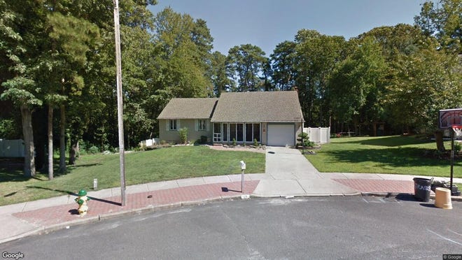 This Google Street View image shows the approximate location of 17 Sussex Court in Washington. The property at this address changed hands in August 2019, when new owner bought the property for $190,000.