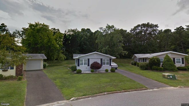 This Google Street View image shows the approximate location of 15 Robinson Road in Brick. The property at this address changed hands in September 2019, when new owner bought the property for $186,000.