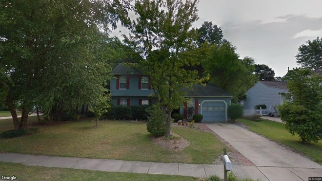 This Google Street View image shows the approximate location of 25 Rosalind Circle in Winslow. The property at this address changed hands in October 2019, when new owner bought the property for $210,000.