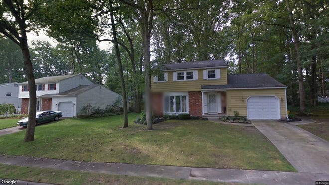 This Google Street View image shows the approximate location of 4 Silver Birch Road in Washington. The property at this address changed hands in November 2019, when new owner bought the property for $217,000.