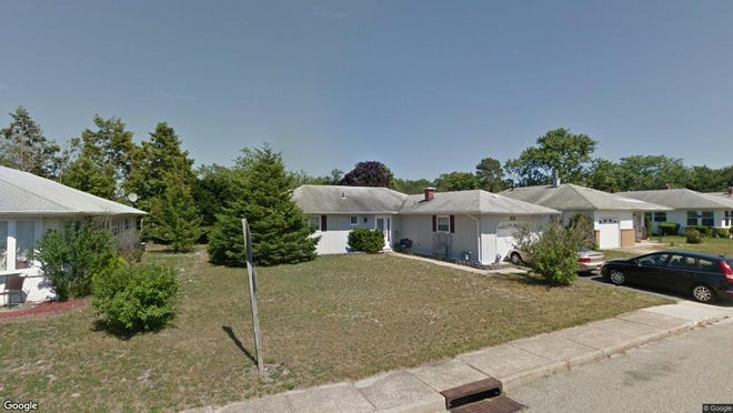 This Google Street View image shows the approximate location of 125 Guadeloupe Drive in Berkeley. The property at this address changed hands in January 2020, when new owners bought the property for $175,000.