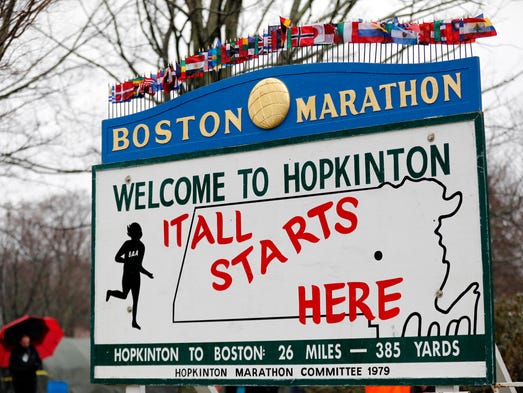 Boston Marathon: Desi Linden shows incredible sportsmanship in winning