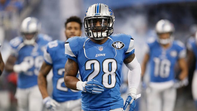 Detroit Lions cornerback Quandre Diggs runs on to the field for the start of a game against the Philadelphia Eagles on Nov. 26, 2015, in Detroit.