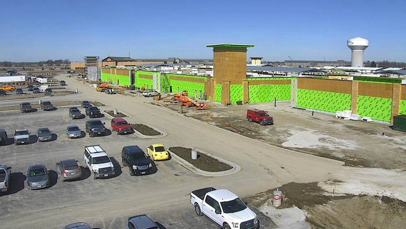 EXCLUSIVE Altoona outlet mall signs 24 stores. Here's who's coming