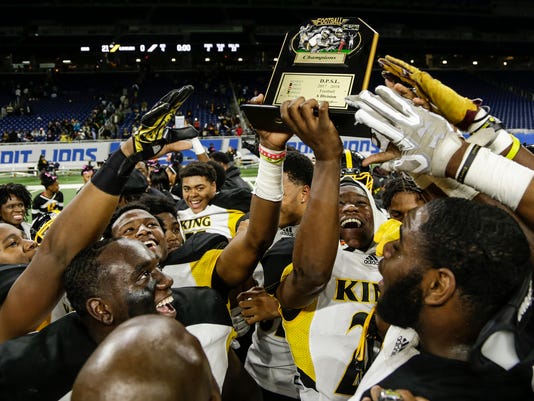 Fake Punt Seals Divine Child S Prep Bowl Victory Over Aa Richard