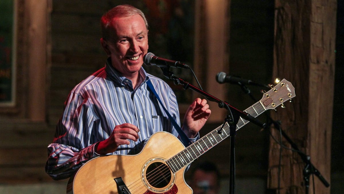 Al Stewart Brings Year Of The Cat Tour To Bremerton