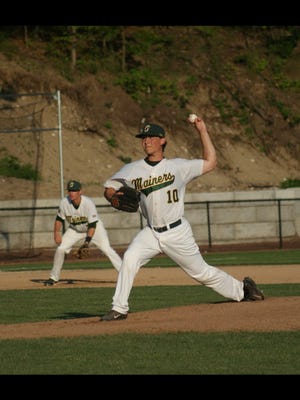 Jeff Singer pitching with the Sanford Mariners of the New England Collegiate Baseball League in summer of 2014